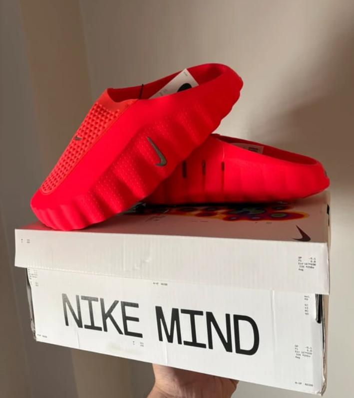Nike Mind Sandals